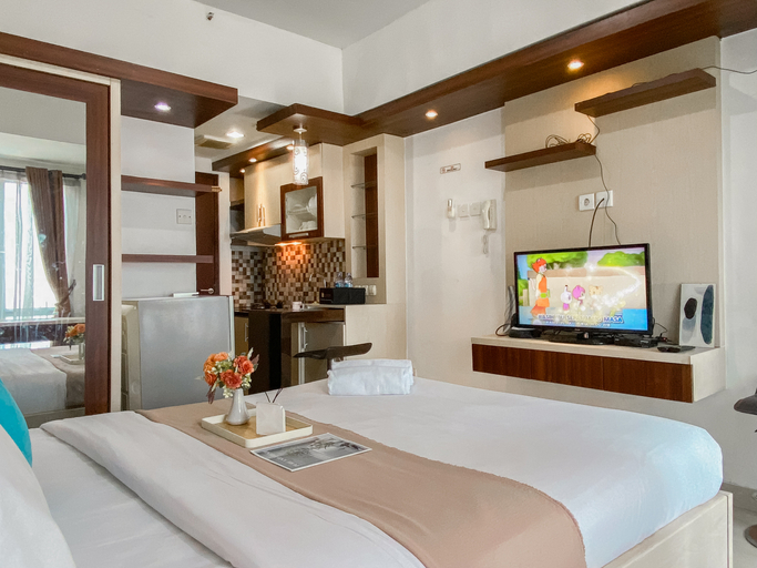 Bedroom 4, Modern Look Studio at Grand Dhika City Apartment By Travelio, Bekasi