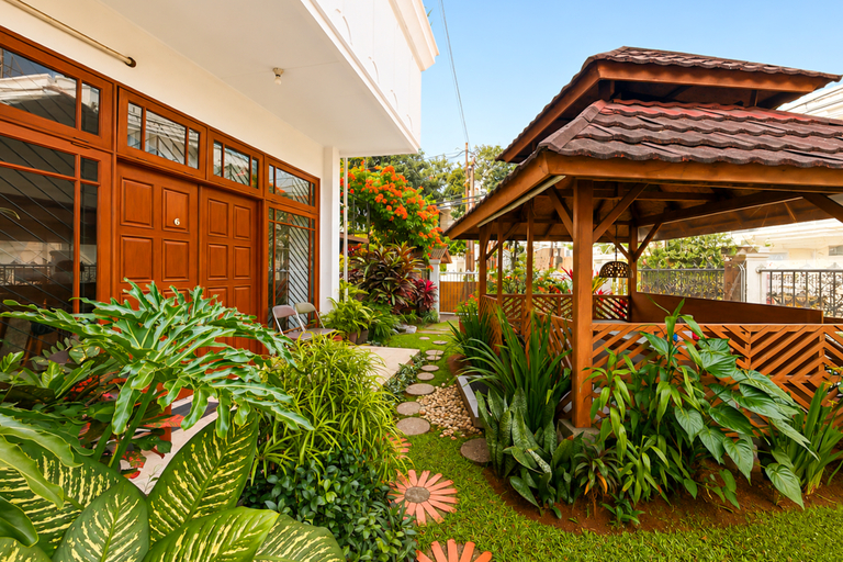 Exterior & Views 2, Cozy Homestay Syariah Mitra RedDoorz Bandung, Bandung