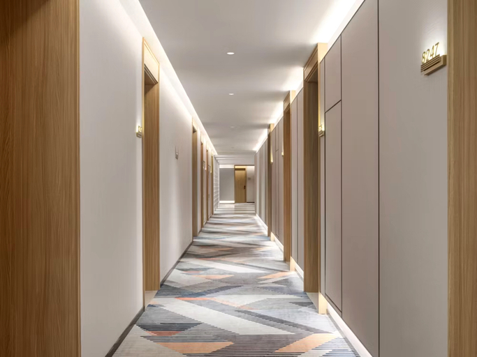 Hallway 4, Holiday Inn Express BEIJING GUOMAO CBD by IHG, Beijing