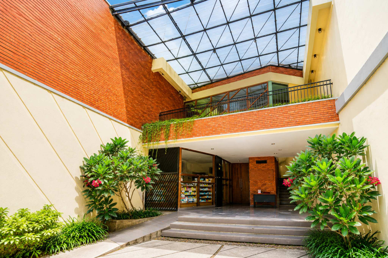 Exterior & Views 2, Noesa Heritage, Surabaya