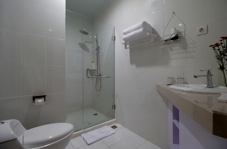 Bathroom 5, Parigata Resorts Jimbaran, Badung