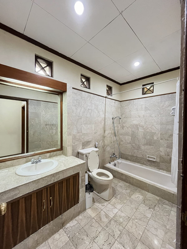 Bathroom 5, PURI ANANDITA RESORT CISARUA PUNCAK, Bogor