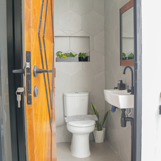 Bathroom 5, Jiwanggapura Villa, Bantul