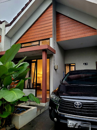Exterior & Views 2, Zasvilla, Malang