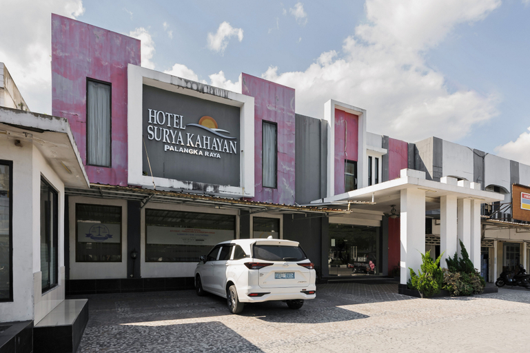 Exterior & Views 2, Urbanview Hotel Surya Kahayan Palangkaraya by RedDoorz, Palangkaraya
