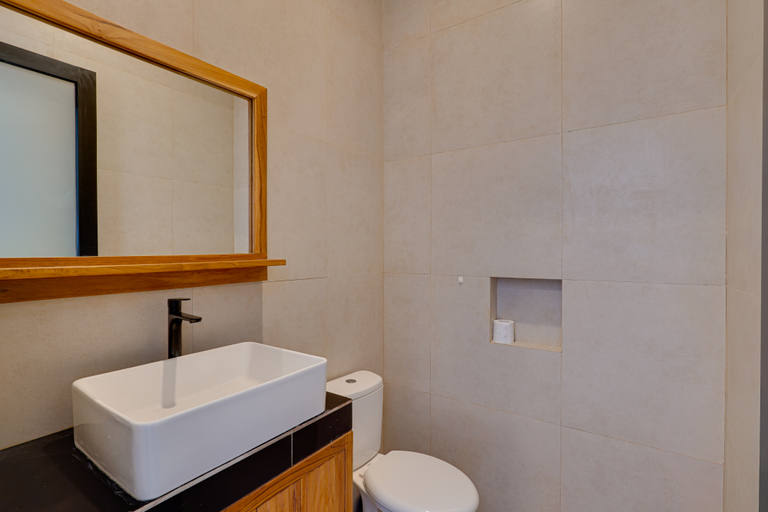 Bathroom 5, Oliver Villa - Canggu by Nabe Hospitality Management, Badung