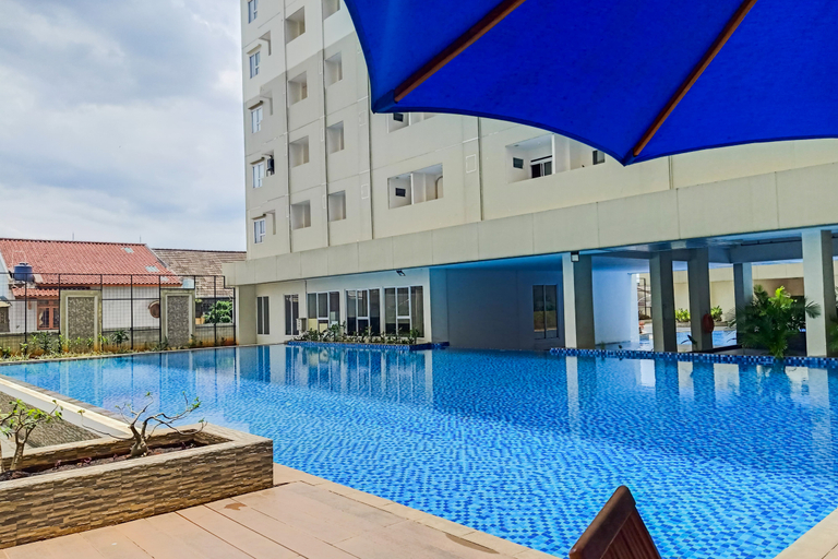 Swimming Pool 4, Sky Blue Studio at Apartment Loftvilles City By Travelio, Tangerang Selatan
