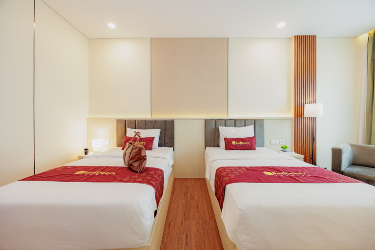 Bedroom 4, RedDoorz Premium near Paris Van Java Mall, Bandung