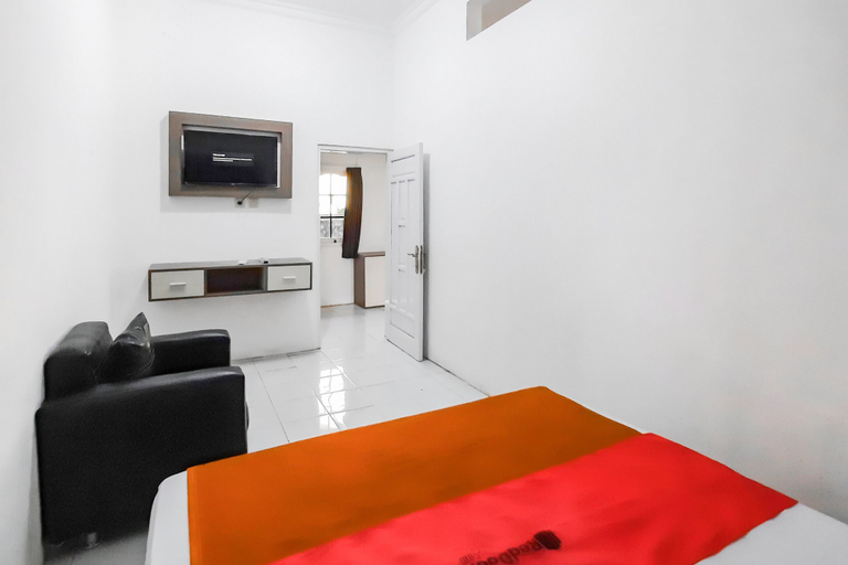 Bedroom 3, RedDoorz near Universitas Palangkaraya 3, Palangkaraya