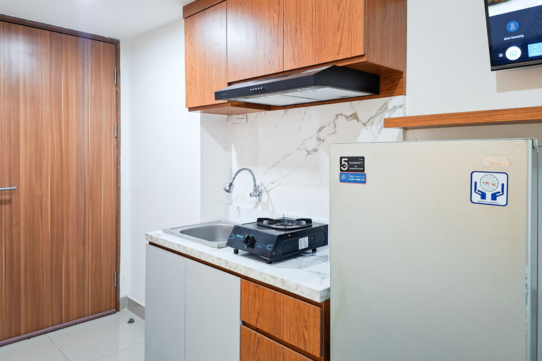 Others 5, Functional Simple Studio Room at Apartment Cisauk Point By Travelio, Tangerang