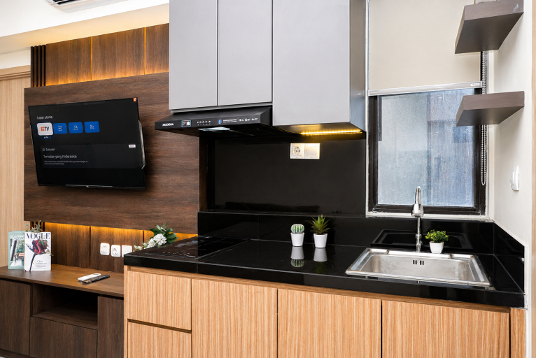 Others 3, Restful Stay in 2BR at Apartment Meikarta District 2 By Travelio, Cikarang