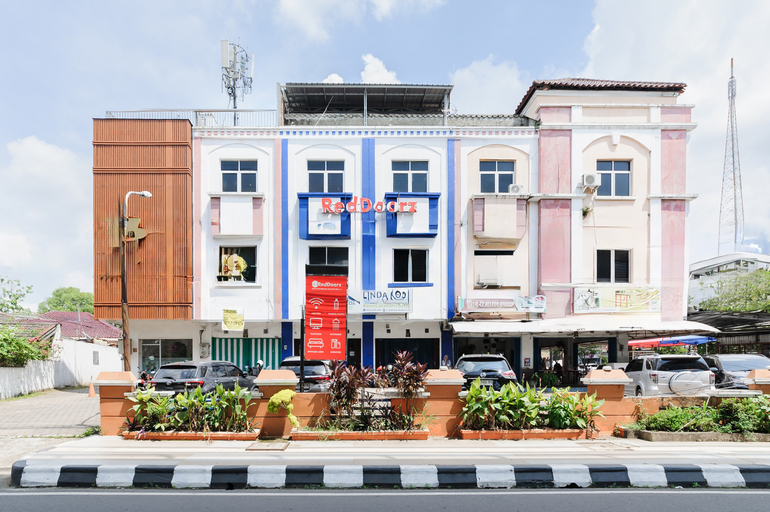 Exterior & Views 2, RedDoorz near Palembang Square Mall 2, Palembang