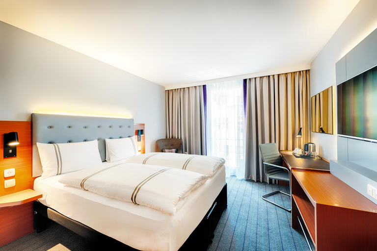 Bedroom 3, Premier Inn Frankfurt City Europaviertel, Frankfurt am Main