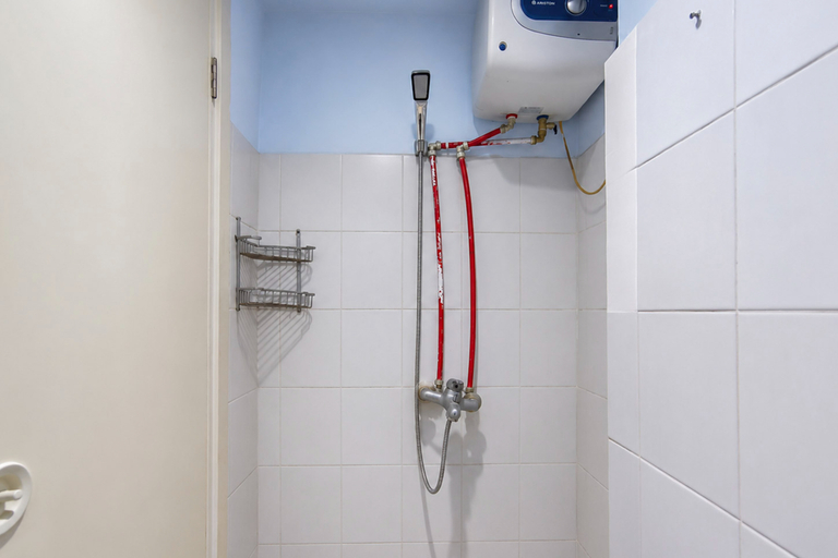 Bathroom 3, Chic Minimalist Studio at Apartment Suites @Metro By Travelio, Bandung