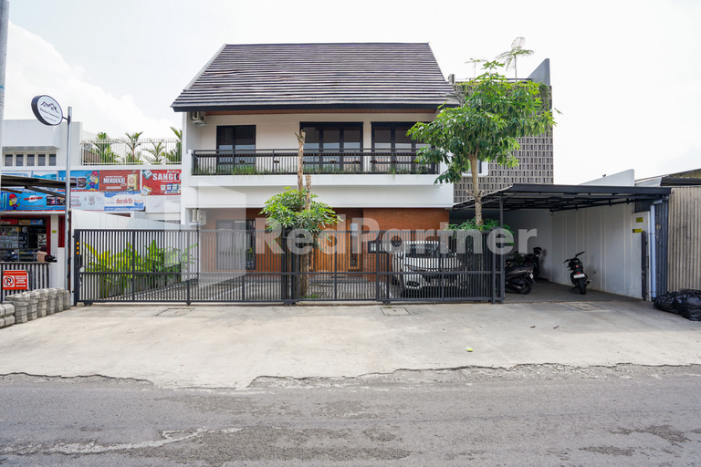 Others 3, Ndalem Tamanan Syariah RedPartner, Bantul
