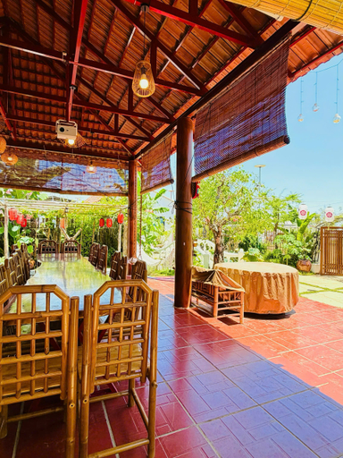 Restaurant 4, MAISON TRAN BEACH HOMESTAY, Bình Sơn