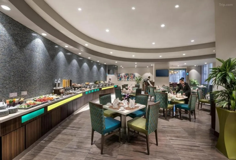 Others 5, Savoy Central, Dubai