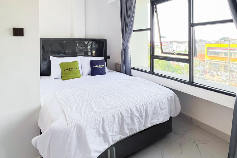 Bedroom 2, Urbanview Hotel Diamond Palembang, Palembang