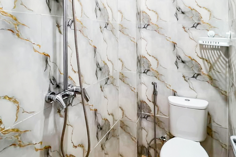 Bathroom 3, Urbanview Hotel Diamond Palembang, Palembang