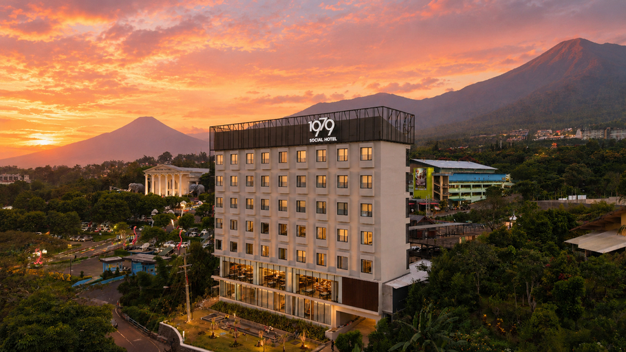 Others 1, 1979 SOCIAL HOTEL, Malang