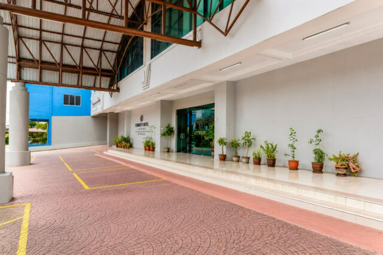 Hallway 2, Palette - Kota Tinggi Mayres Hotel, Kota Tinggi
