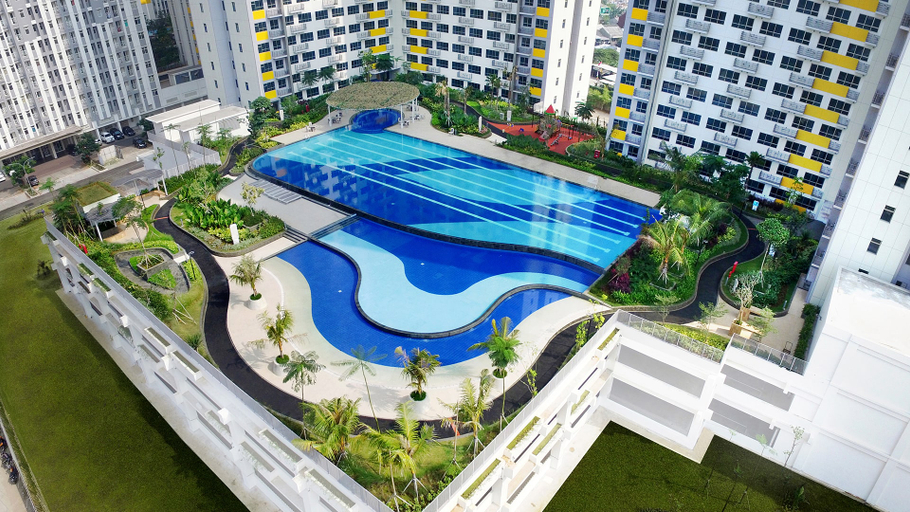 Swimming Pool, Apartemen Springlake Summarecon by Titik Singgah, Bekasi