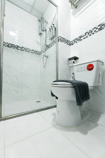 Bathroom 4, Siam Rama9 Hotel, Suan Luang