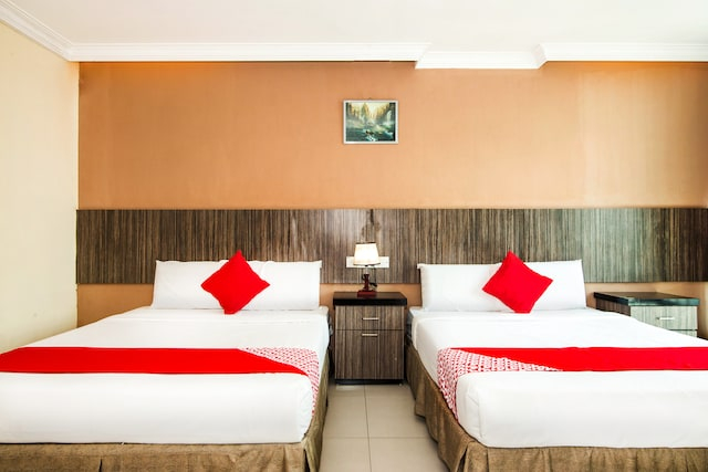 Bedroom 3, Super 443 Crystal City Hotel, Kuantan