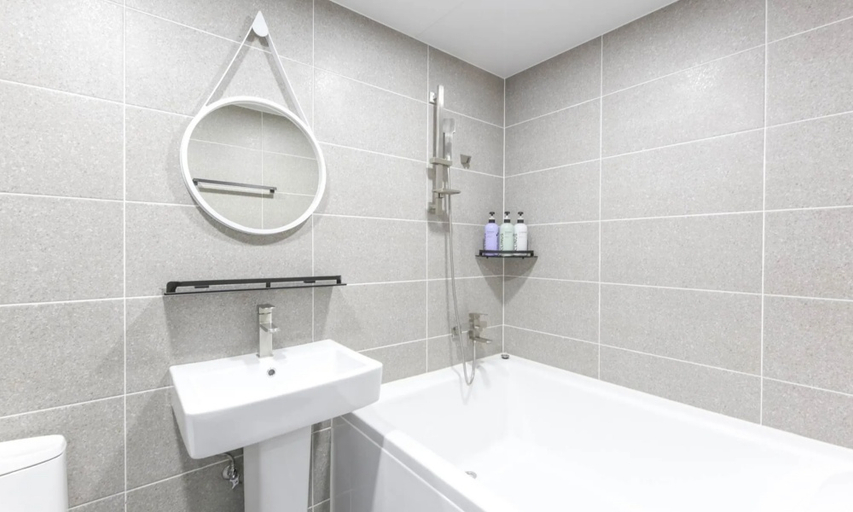 Bathroom 5, Gimcheon Sweet Hotel, Gimcheon