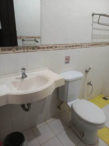 Bathroom 5, FUJITA PAPUA HOTEL, Manokwari