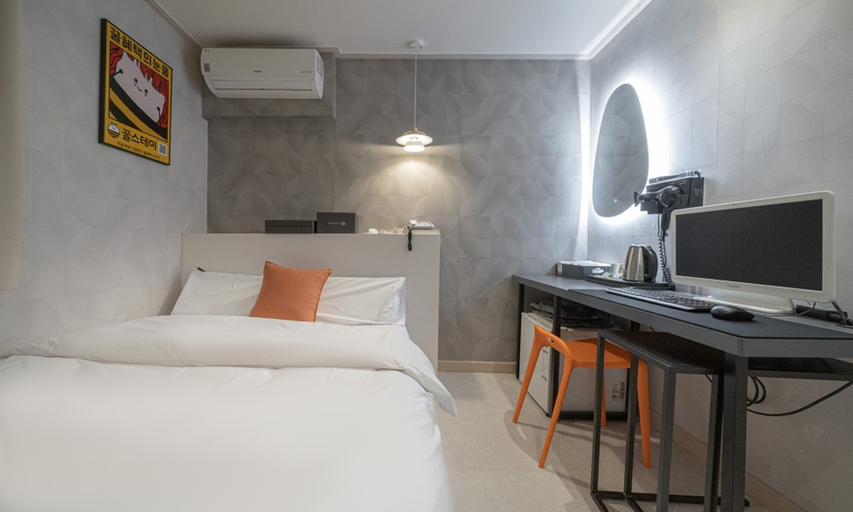 Bedroom 3, Uiwang Hotel Nine, Gunpo