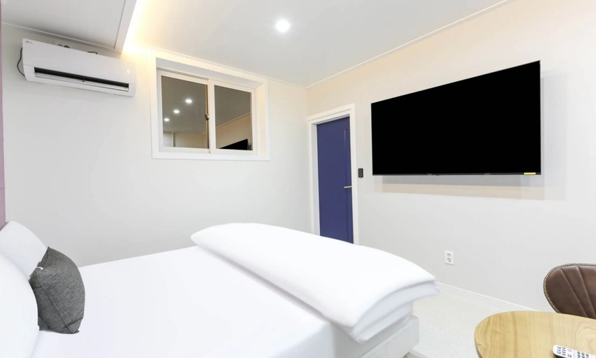 Bedroom 4, Gimcheon Sweet Hotel, Gimcheon