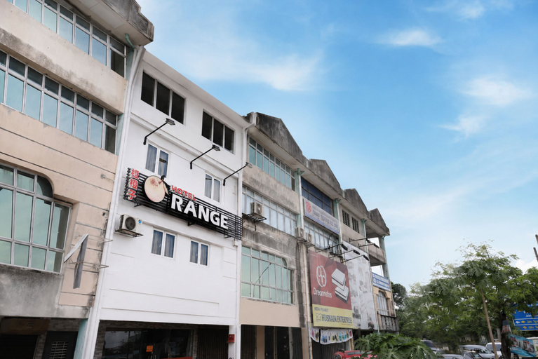 Exterior, Swing & Pillows @ Red Orange Hotel Port Klang, Selangor, Klang