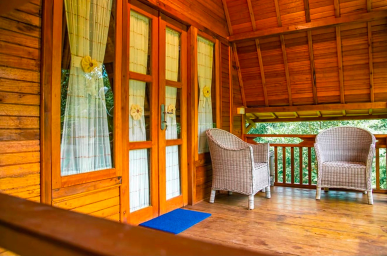 Others 3, Villa Rumah Kayu Lubuk Minturun, Padang Pariaman