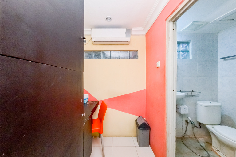 Others 3, Audah Guesthouse Syariah RedPartner, South Jakarta