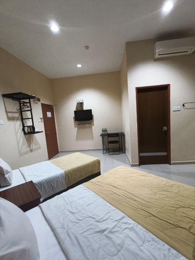 Bedroom 4, Tanjong Inn by StayZy, Kota Bharu