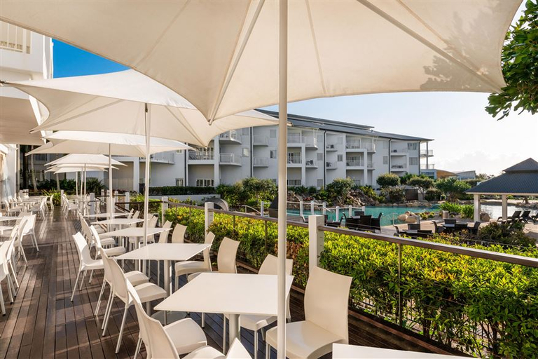 Others 5, Mantra on Salt Beach Kingscliff, Tweed Heads