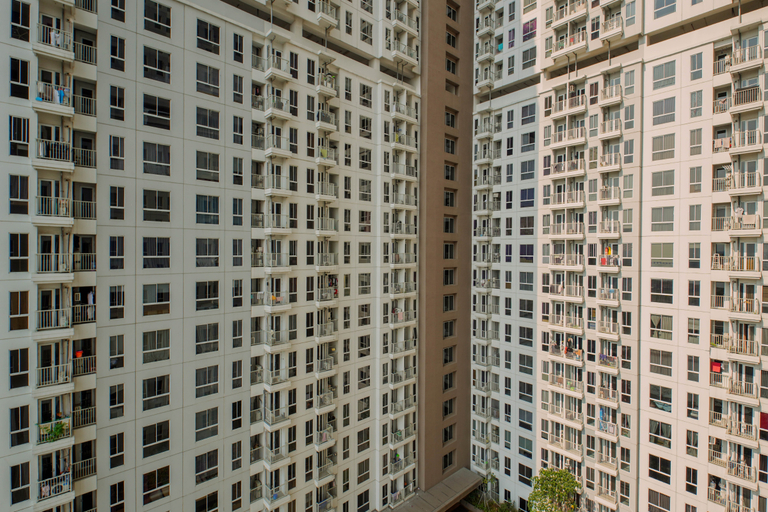 Exterior 4, Comfort Living Studio at Apartment Tokyo Riverside PIK 2 By Travelio, Tangerang