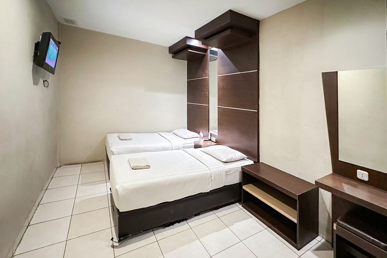 Bedroom 3, Hotel Bumi Malaya RedPartner, Medan