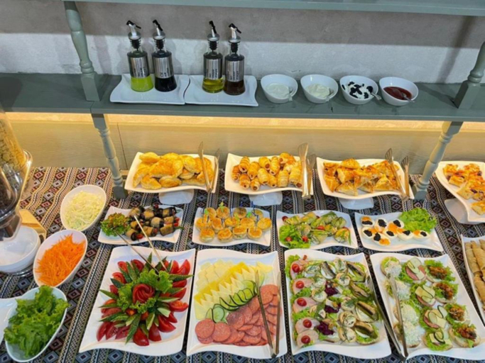 Food & Drinks 5, Kausar Hotel, Bishkek
