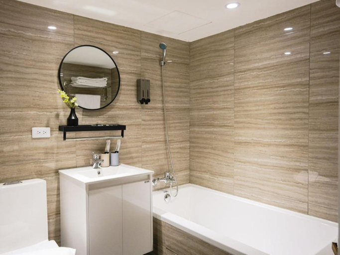 Bathroom 5, Giant Rich Hotel, New Taipei City