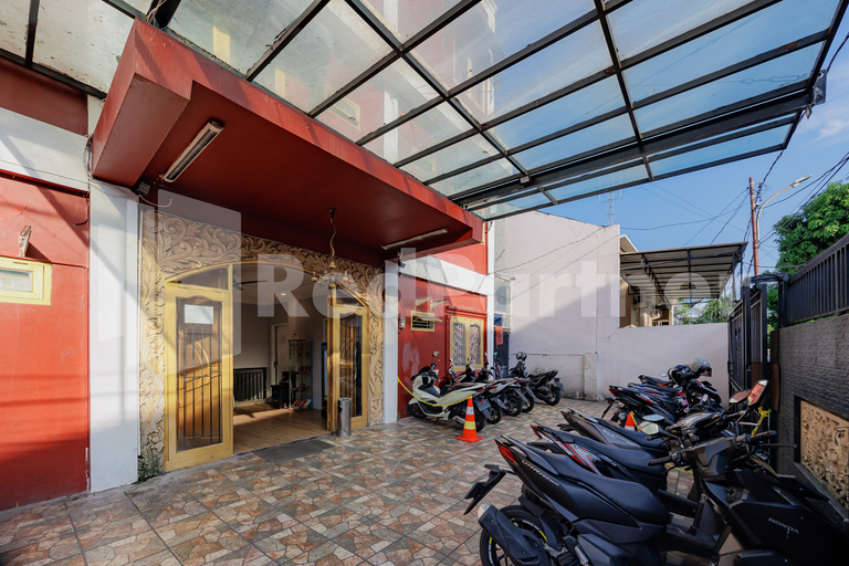 Others 5, Jo Inn RedPartner, Jakarta Selatan