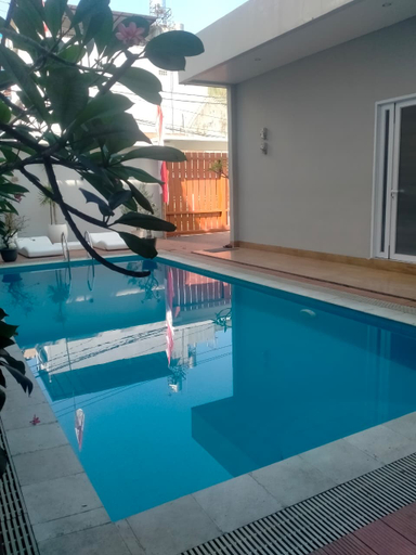 Swimming Pool 2, Villa Kenari Tower, Makassar