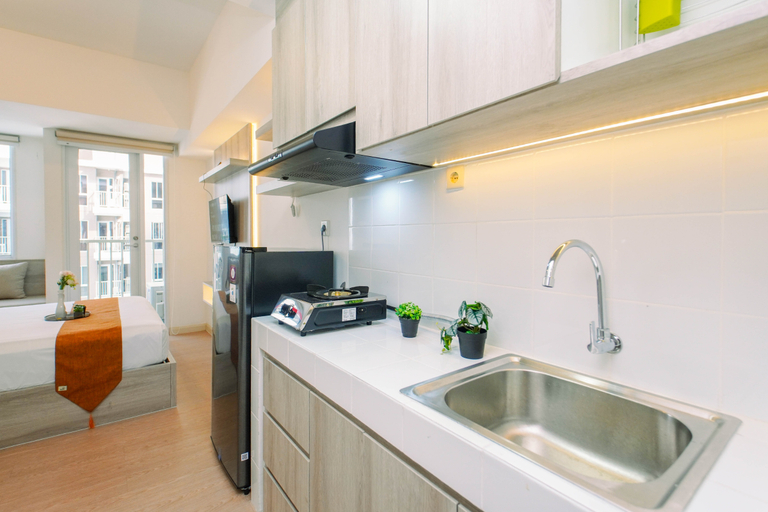 Others 5, Classic Serene Studio Room at Apartment Tokyo Riverside PIK 2 By Travelio, Tangerang