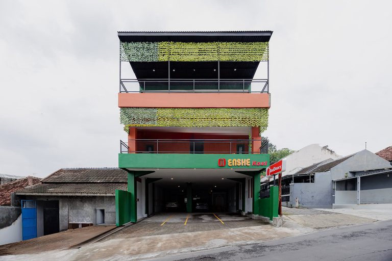 Exterior & Views 2, RedDoorz NH Syariah near UNIMUS 2 Semarang, Semarang