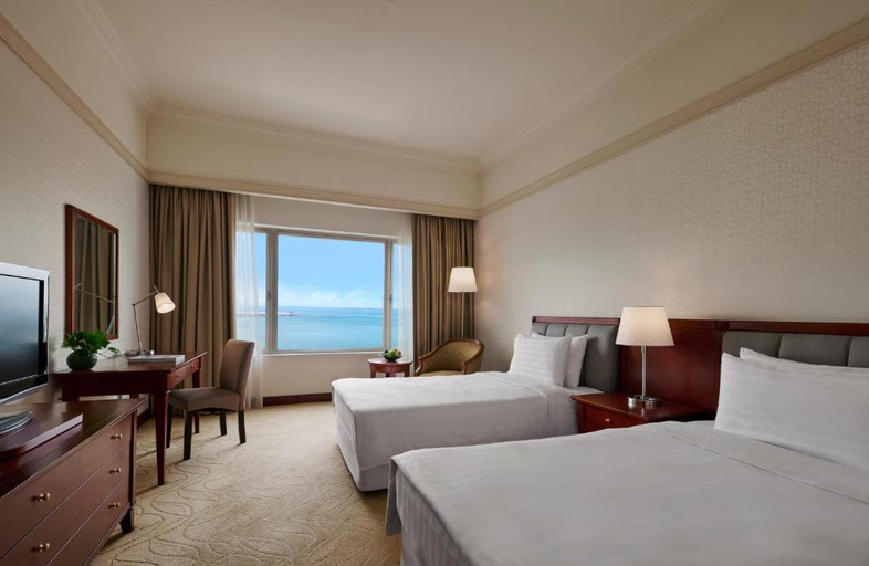 Bedroom 2, Gurney Bay Hotel, A PARKROYAL Partner Hotel, Pulau Penang