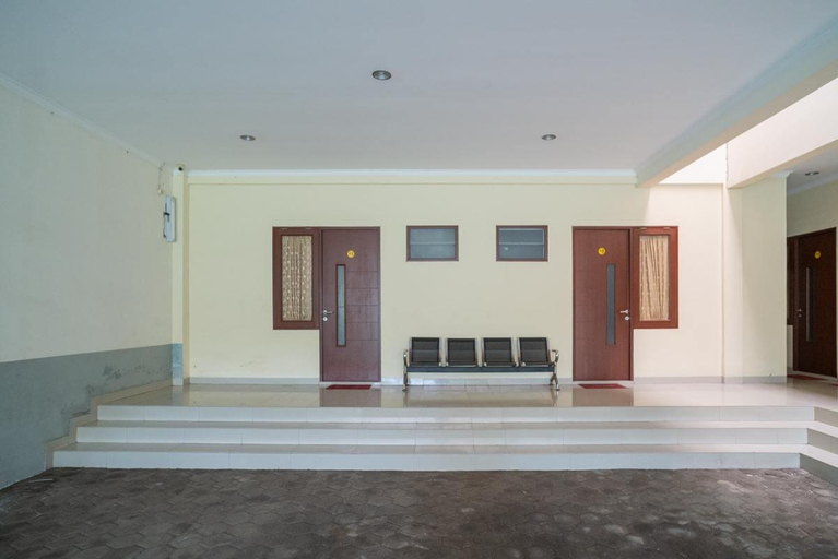 Others 5, RedDoorz Plus near Cirebon Super Block Mall 2, Cirebon