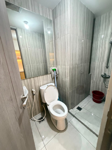 Bathroom 4, Pakuwon Residences Bekasi By Pakuwon Suite, Bekasi