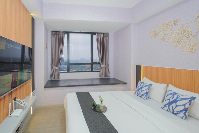 Bedroom 5, Chic and Homey Studio Room at Apartment Collins Boulevard By Travelio, Tangerang
