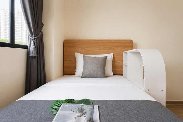 Bedroom 4, Modern and Airy 3BR at Apartment Meikarta District 2 By Travelio, Cikarang